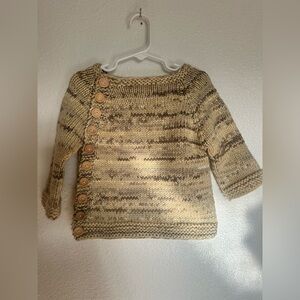 Beautiful and well made hand made sweater. Size 3t